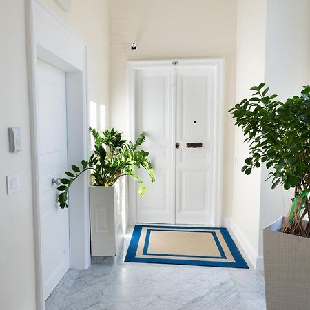 Bernini House Naples Hotel Exterior photo