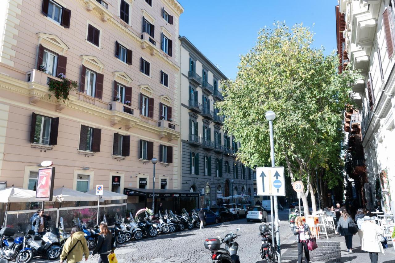 Bernini House Naples Hotel Exterior photo