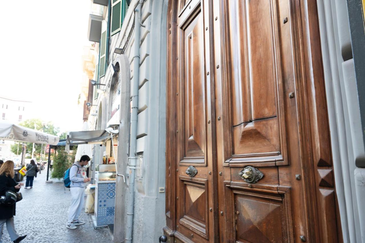 Bernini House Naples Hotel Exterior photo